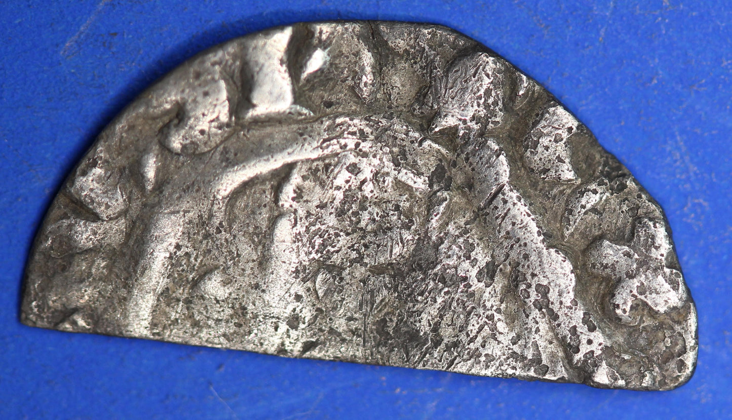 Medieval hammered cut short cross half penny, 0.48g   [04/26 35004]