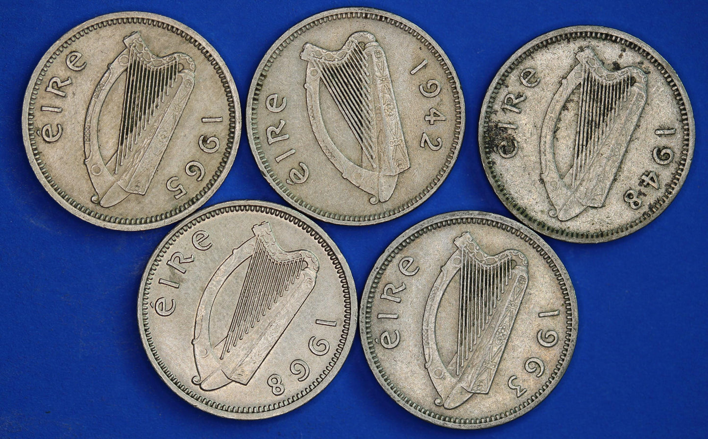GENUINE 5 Irish Threepences 3d Ireland EIRE, Irish Hare coins, various dates [05/26 35128]