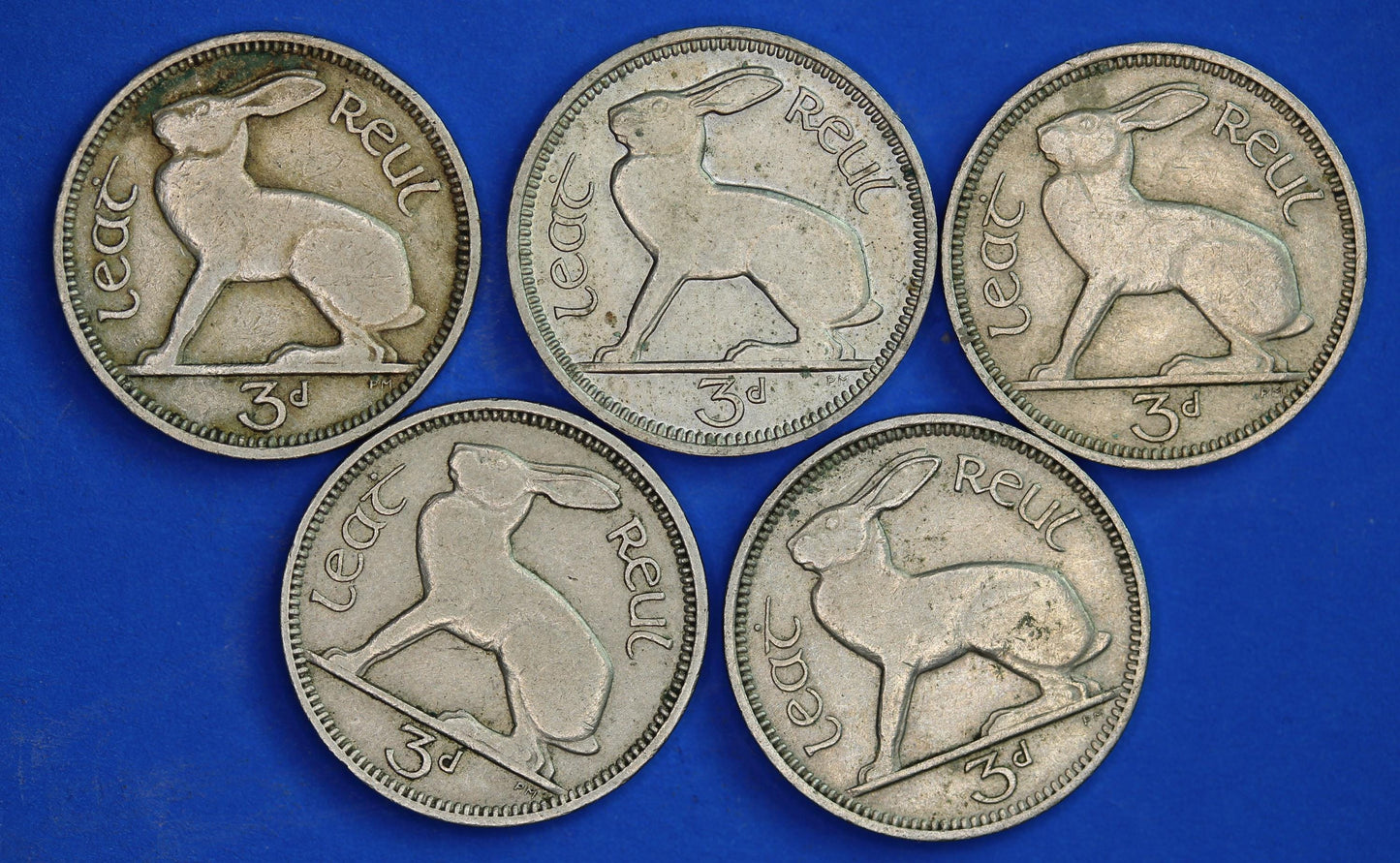 GENUINE 5 Irish Threepences 3d Ireland EIRE, Irish Hare coins, various dates [05/26 35129]