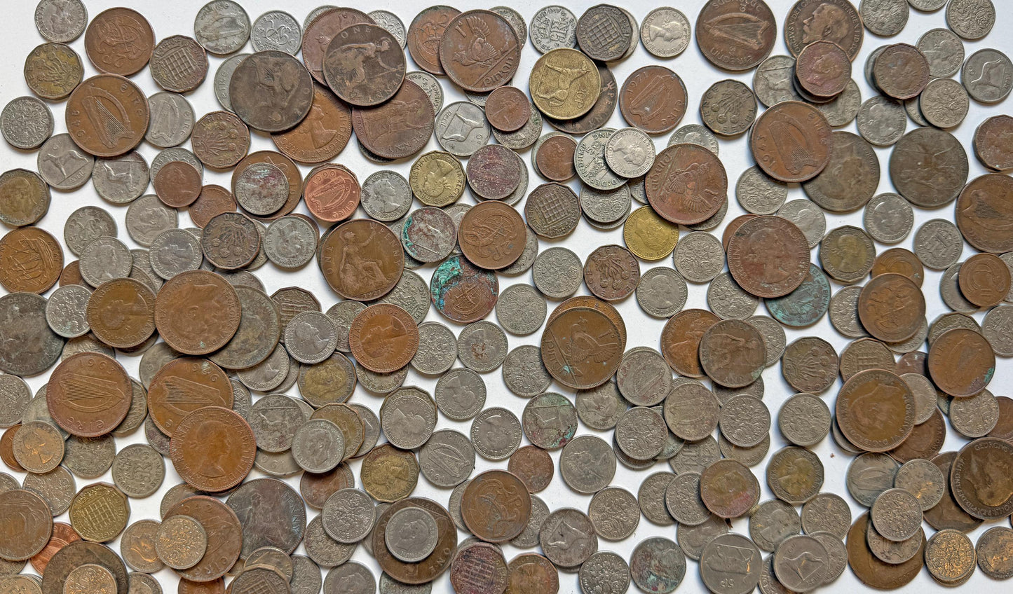 Starter Collection, 1300g Vintage English & Irish coins  [05/26 35143]