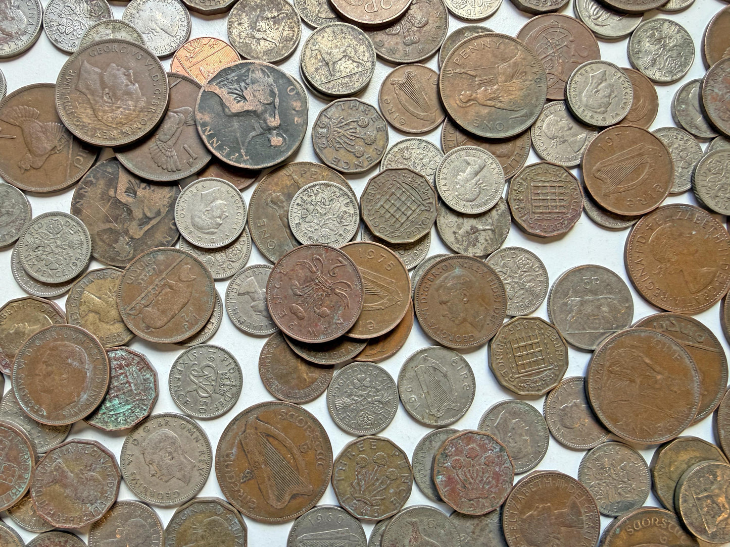 Starter Collection, 1350g Vintage English & Irish coins  [05/26 35144]