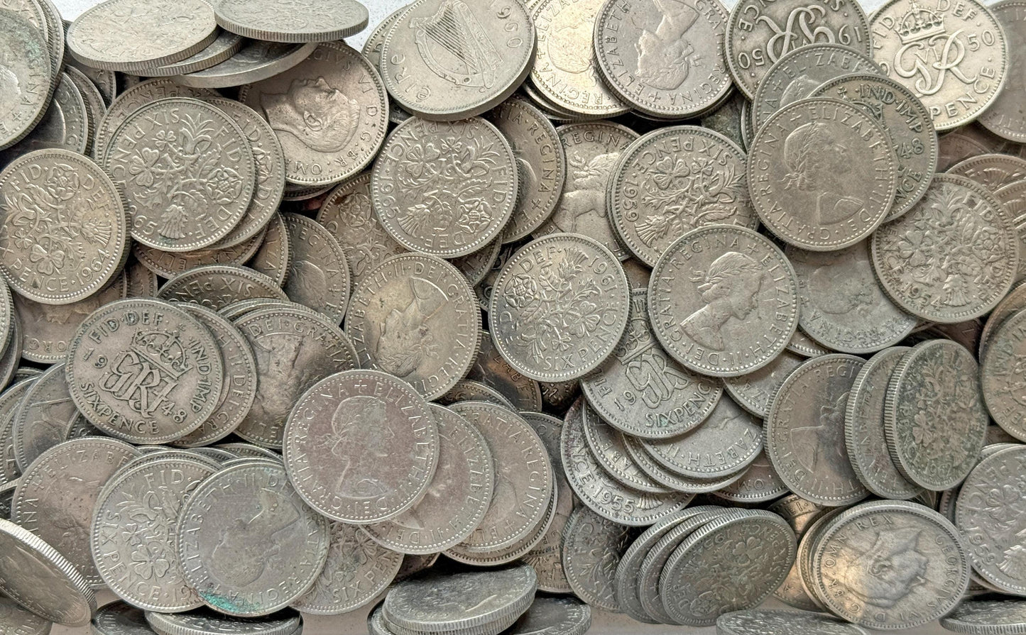 70g of British /English non-silver sixpences, approximately 25 coins  [ENG6d]