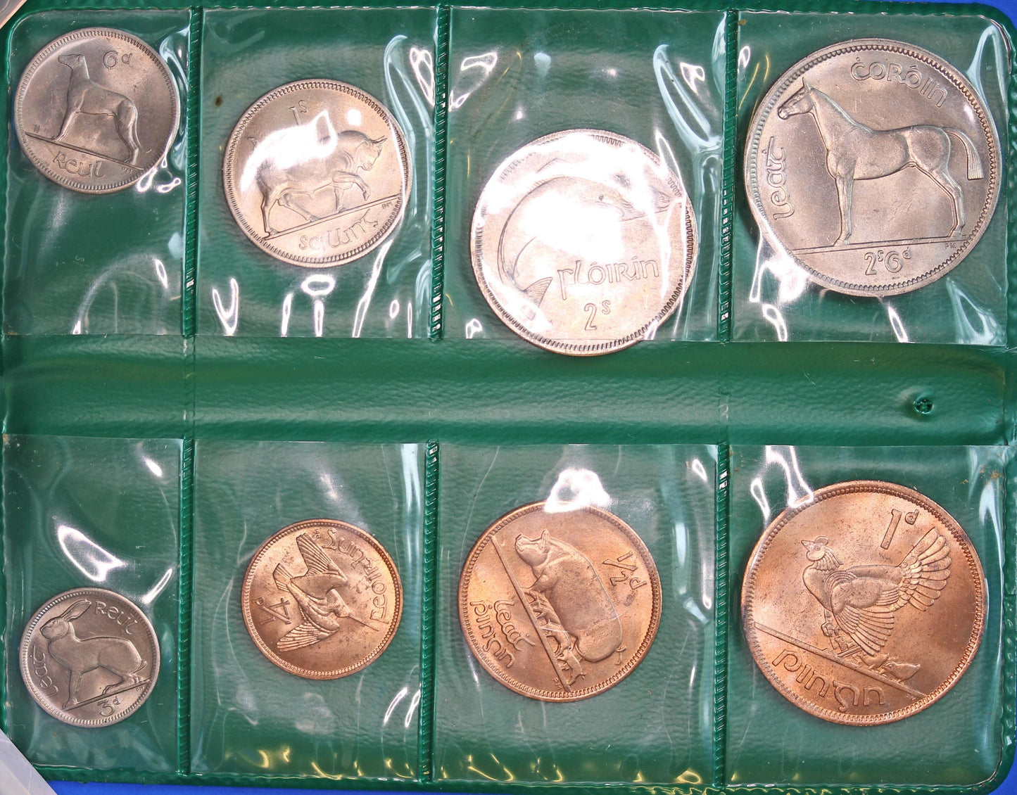 1966 uncirculated Irish Coin Set, in original Central Bank Pouch  [07/26 35455]