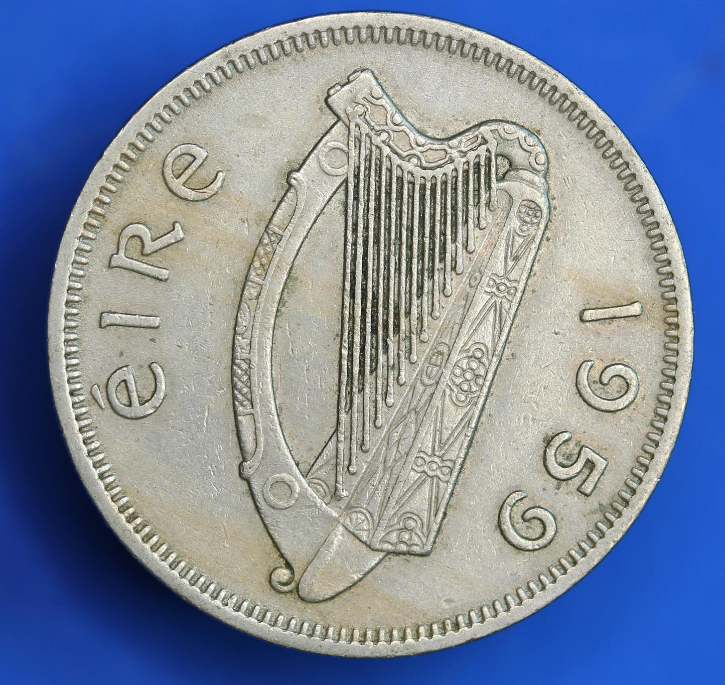 GENUINE 1959 Irish florin two shillings Ireland EIRE, Salmon Coin [08/26 35575]