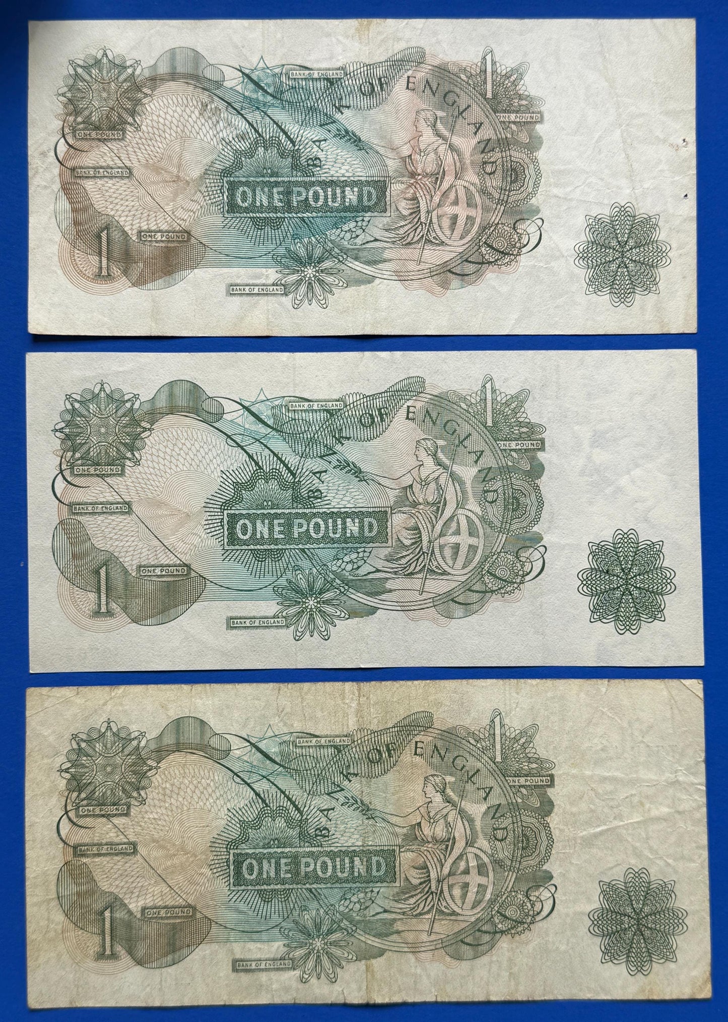 3x Bank of England One pound, Fforde, Page, Hollom, Elizabeth II banknotes [08/26 35693]