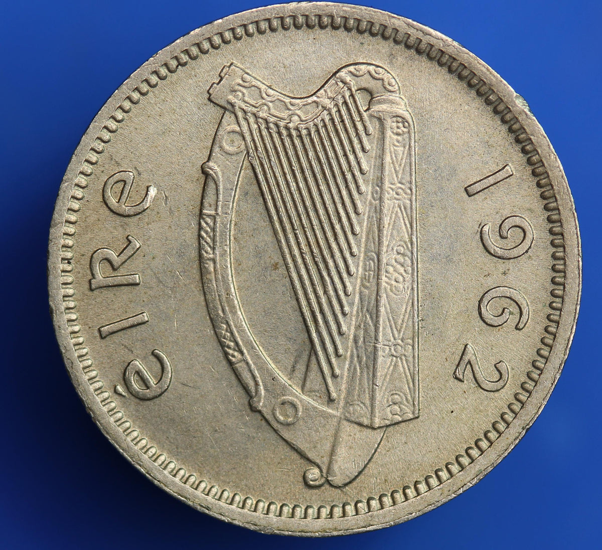 GENUINE 1962 Irish Threepence Ireland EIRE, Hare coin [09/26 35615]