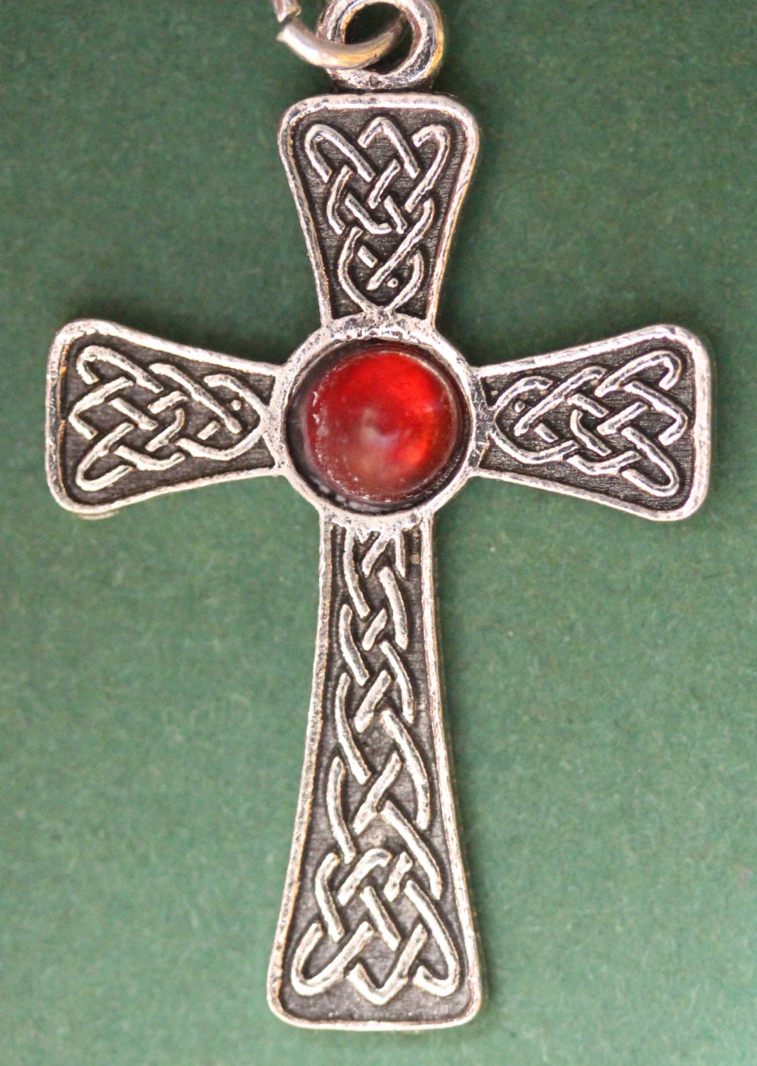 Celtic Gem Cross (35mm) Pendant, gem is blue or red with folder [CGCPP]