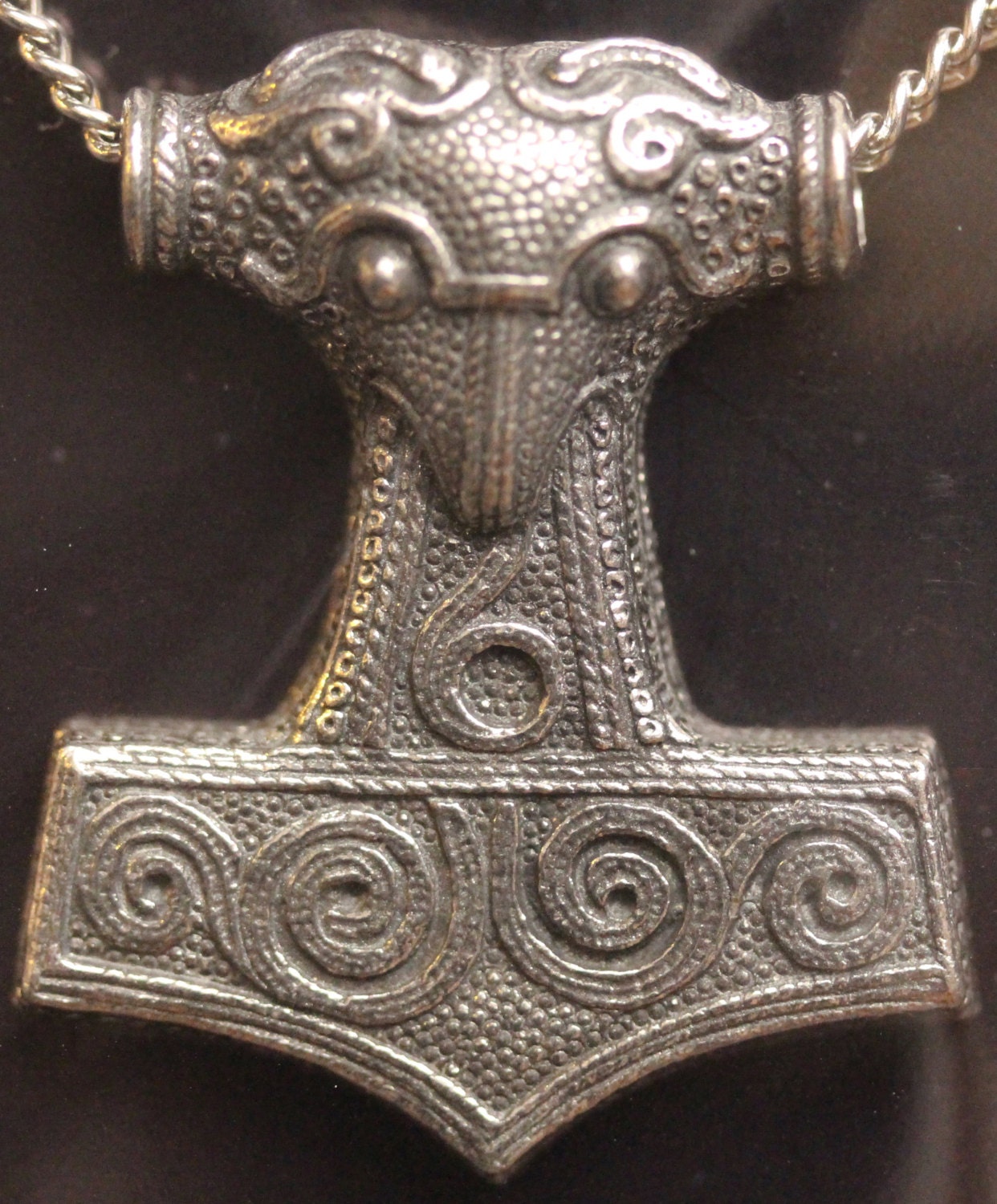 Thors Hammer Amulet Pendant Pewter on Chain, with information card & 48 cm chain [THAP]