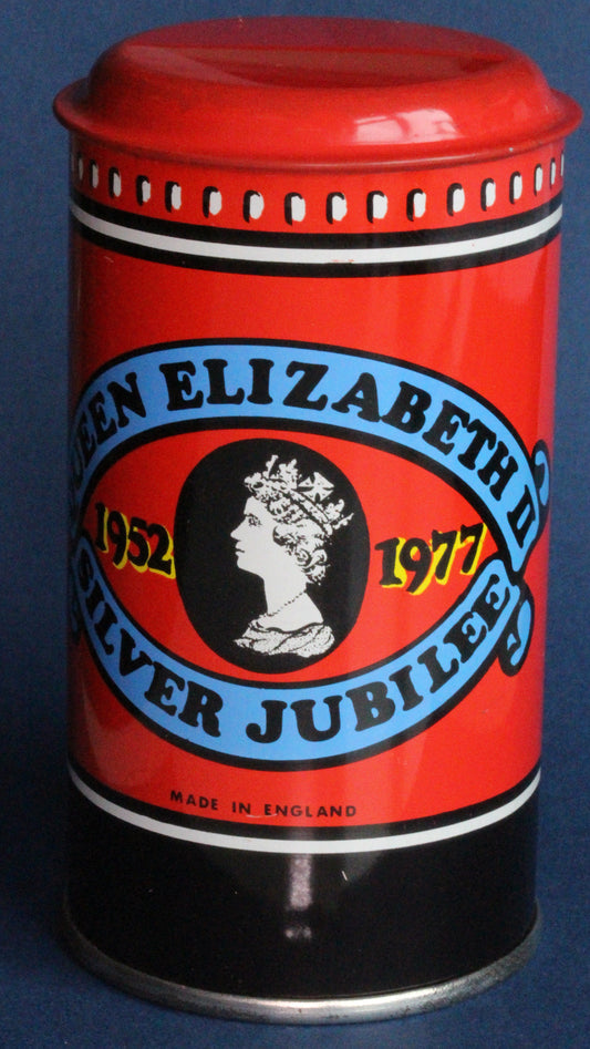 1977 Silver Jubilee Elizabeth II Post Box moneybox, unused, 11cm tall *[1977BX]