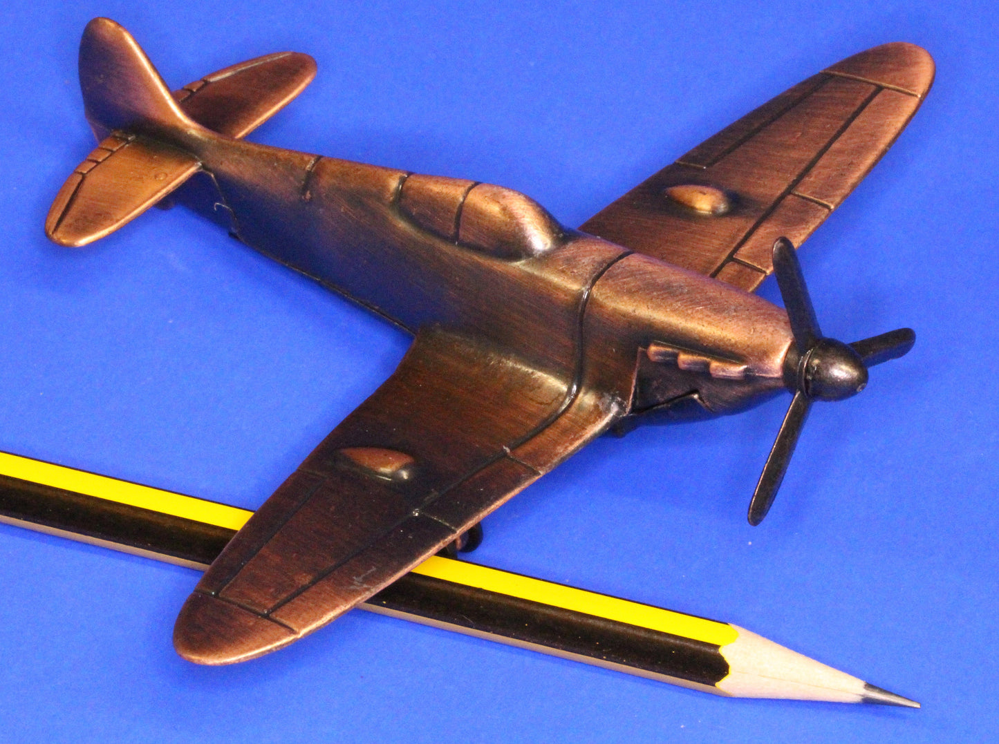 Metal model SPITFIRE incorporating a pencil sharpener, 11.5cm wingspan *[LSPIT]